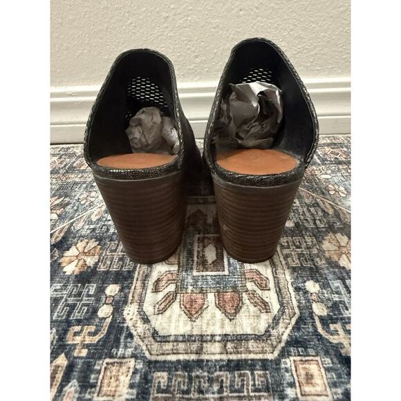 Lucky Brand Mules Larsson Pewter Perforated Leather Clogs Stacked Block Heel 10M - Picture 4 of 6